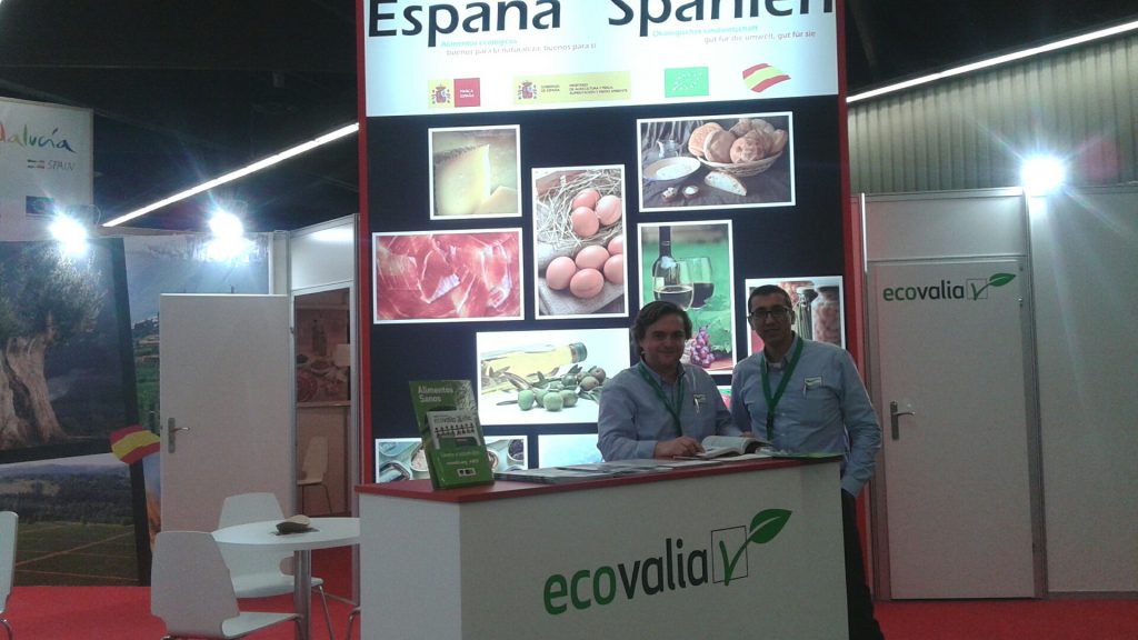 Ecovalia promueve la agricultura ecológica española en la feria internacional Biofach