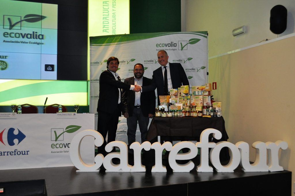 Carrefour y Ecovalia firman un convenio para fomentar el consumo ecológico