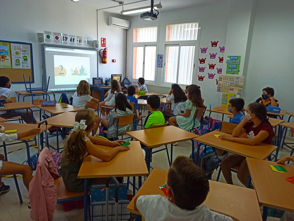 22 colegios y docentes de nueve comunidades participan en la III edición del programa escolar EducaBio a nivel nacional