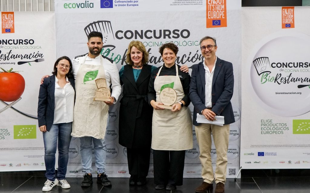 La amateur Paqui Valiente y el profesional José Luis Pastrana ganan la semifinal provincial de Sevilla de BioRestauración