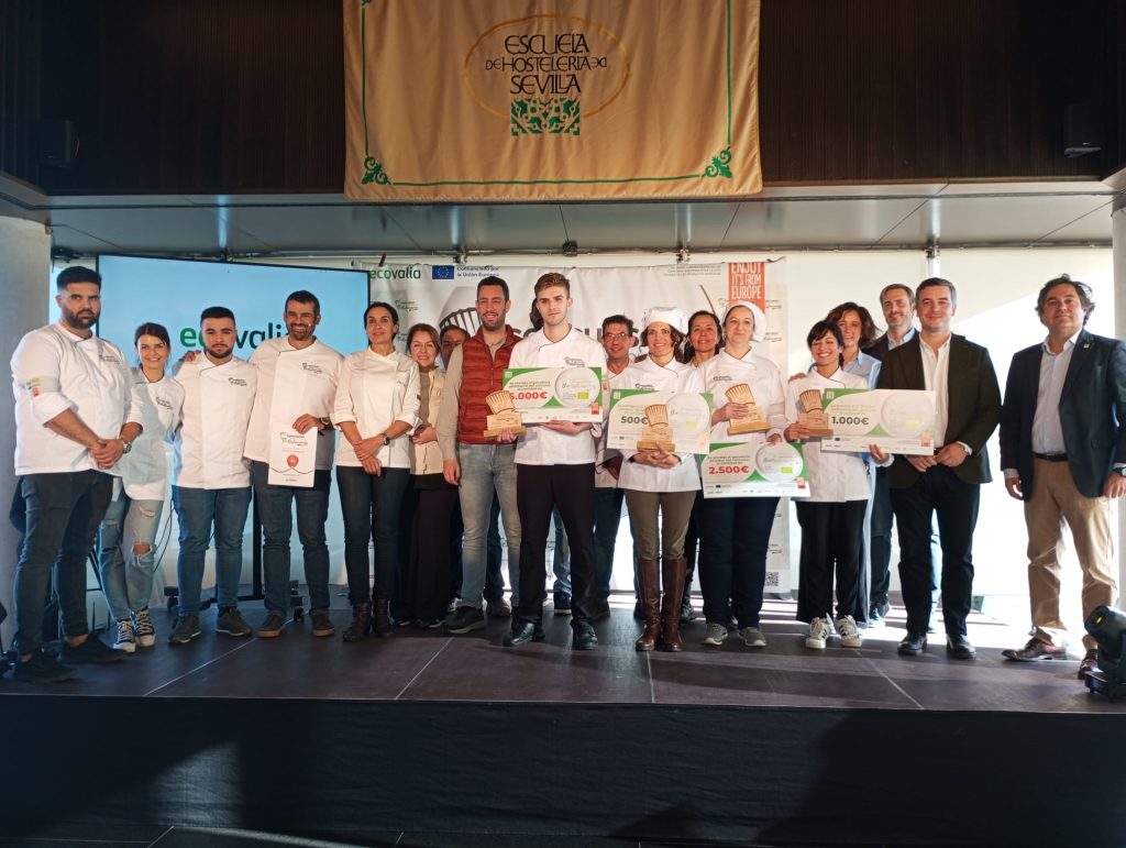 Jesús Serrano y Mari Paz Ibáñez ganan la 4ª edición del concurso de cocina ecológica BioRestauración