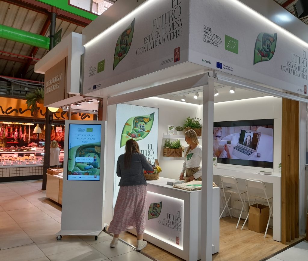 Ecovalia enseña a identificar los productos ecológicos en mercados de Madrid, Barcelona y Valencia