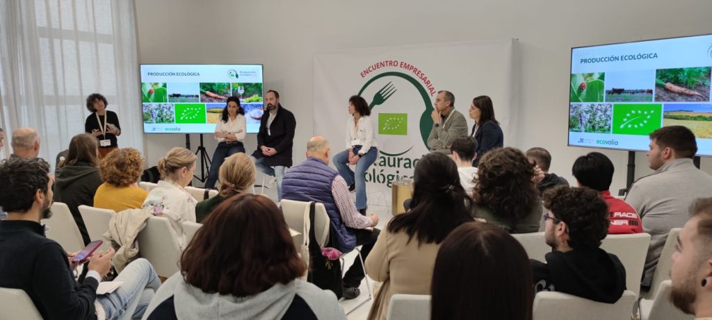 Ecovalia celebra un encuentro empresarial entre restauradores y empresas ecológicas