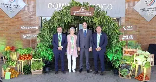 Ecovalia junto a representantes de SENAVE
